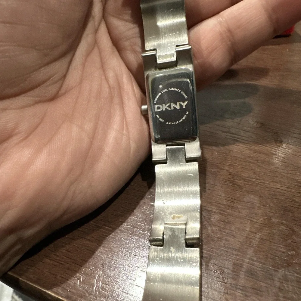 Runs DKNY Women's Silver Toned Bracelet Band Analog Watch Fits Small Wrist 4-5in
